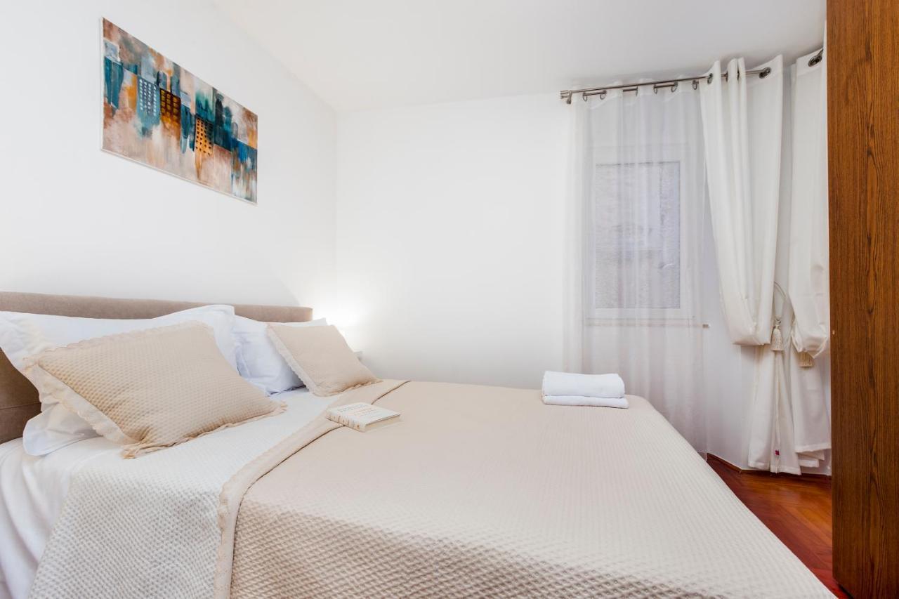 Casa Sul Mar Lägenhet Rovinj Exteriör bild