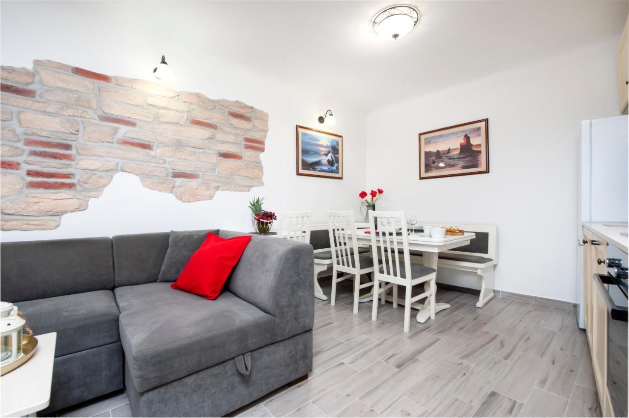 Casa Sul Mar Lägenhet Rovinj Exteriör bild